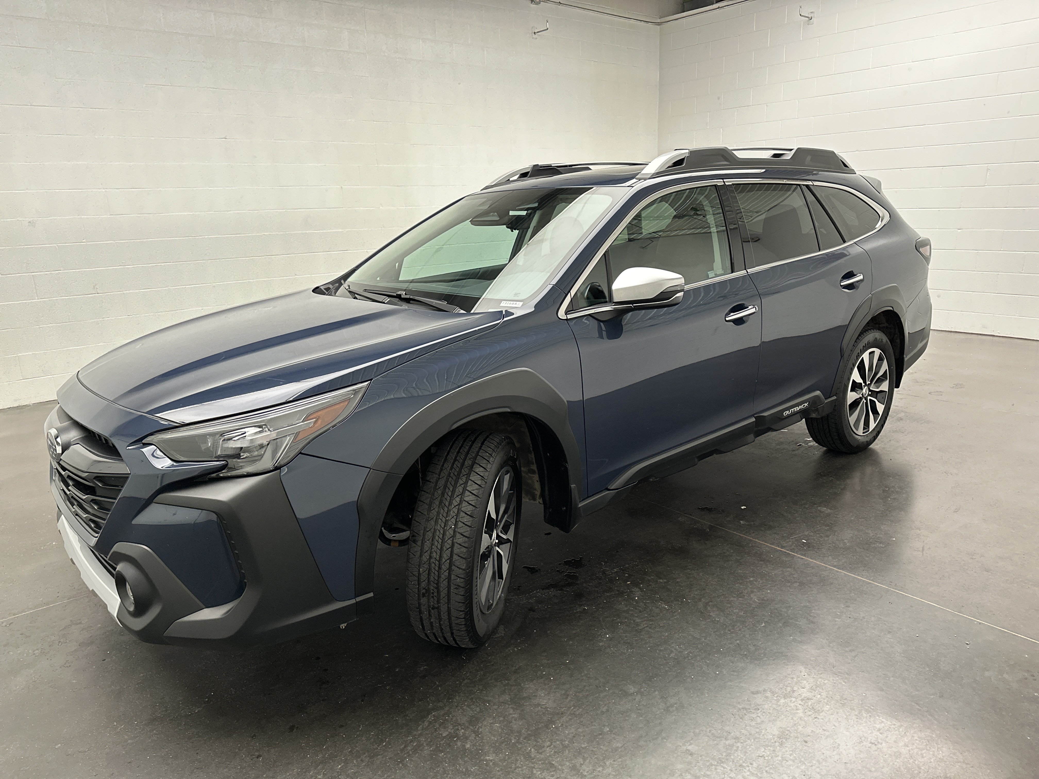 Used 2024 Subaru Outback Touring AWD/4WD image 4
