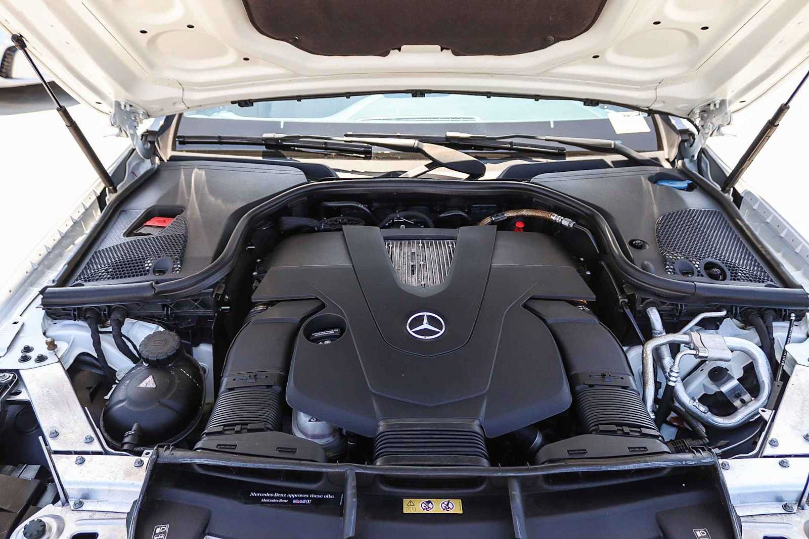 Used 2018 Mercedes-Benz E 400 Cabriolet image 39