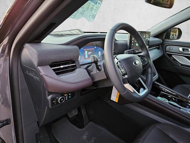 New 2026 Ford Explorer Platinum video 3