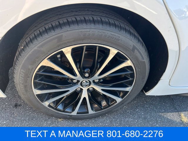 Used 2019 Toyota Camry SE FWD image 6