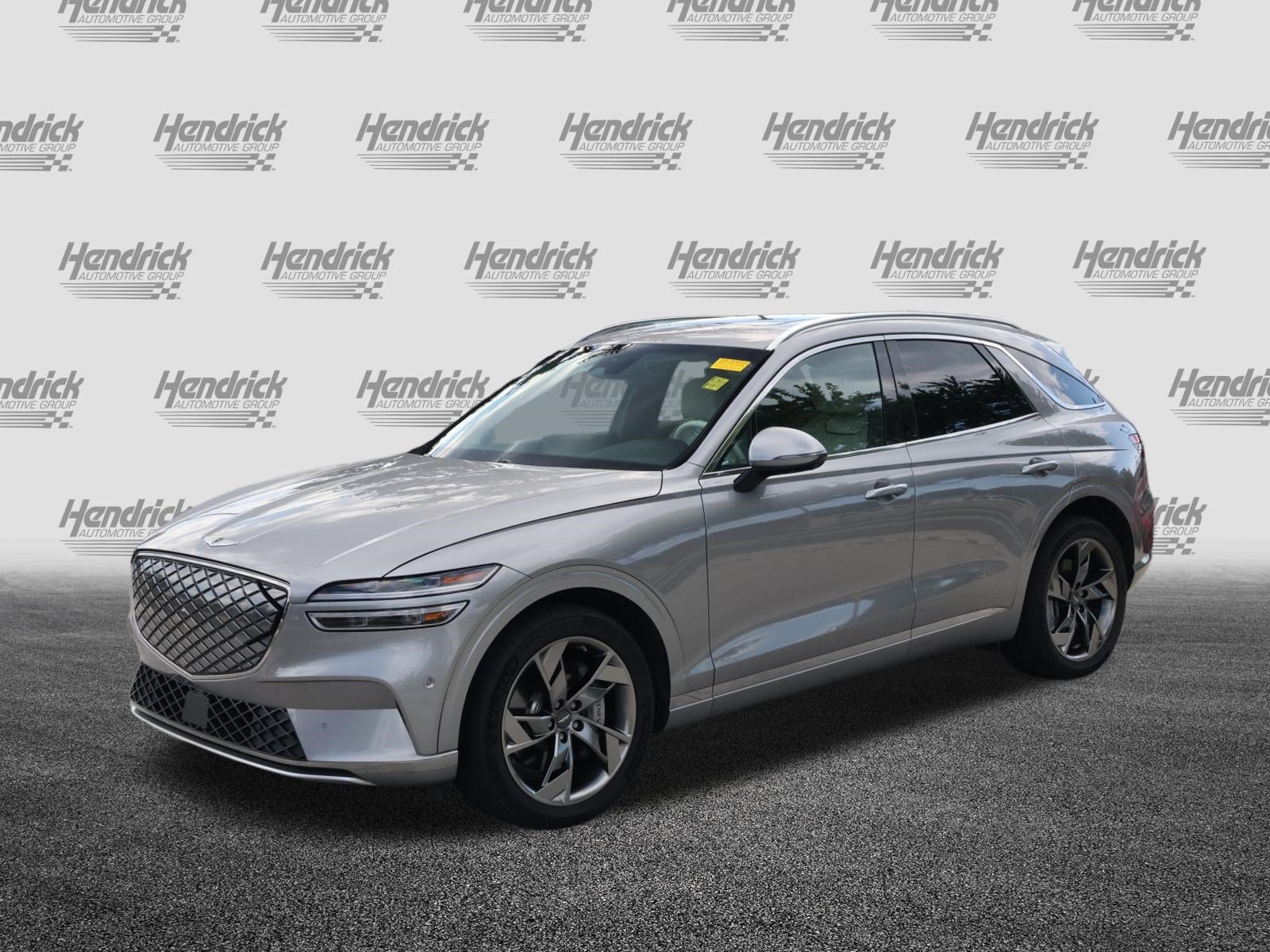 Used 2023 Genesis Electrified GV70 AWD/4WD image 5
