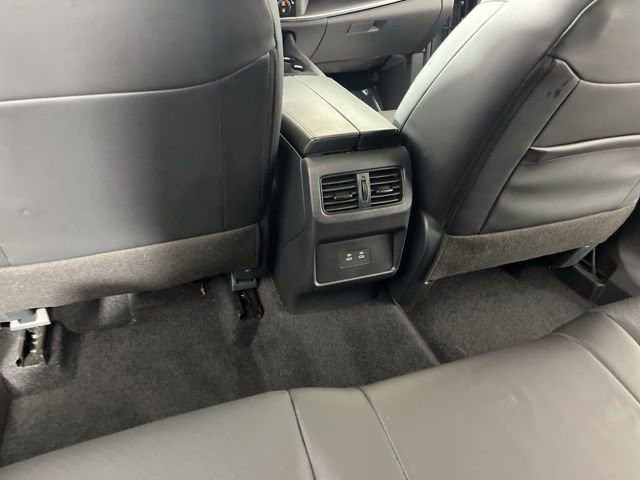 Used 2025 Nissan Rogue SV w/ SV Premium Package FWD image 46