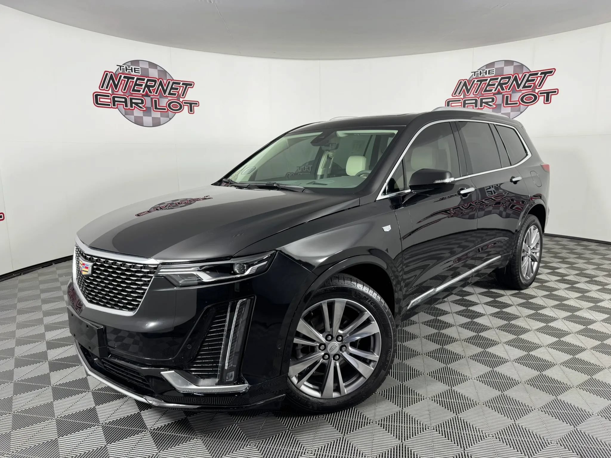 Used 2024 Cadillac XT6 Premium Luxury w/ Technology Package