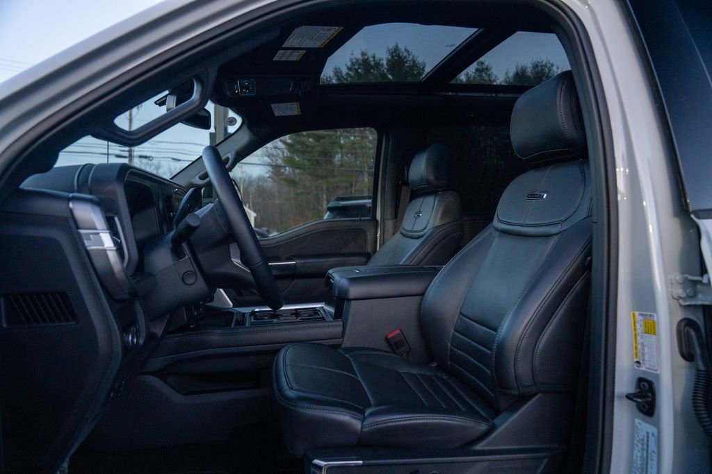 Used 2025 Ford F350 Platinum w/ FX4 Off-Road Package image 24