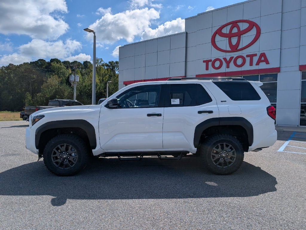 New 2026 Toyota 4Runner SR5 AWD/4WD image 2