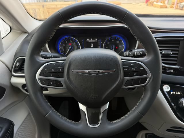 Used 2023 Chrysler Voyager LX FWD image 12
