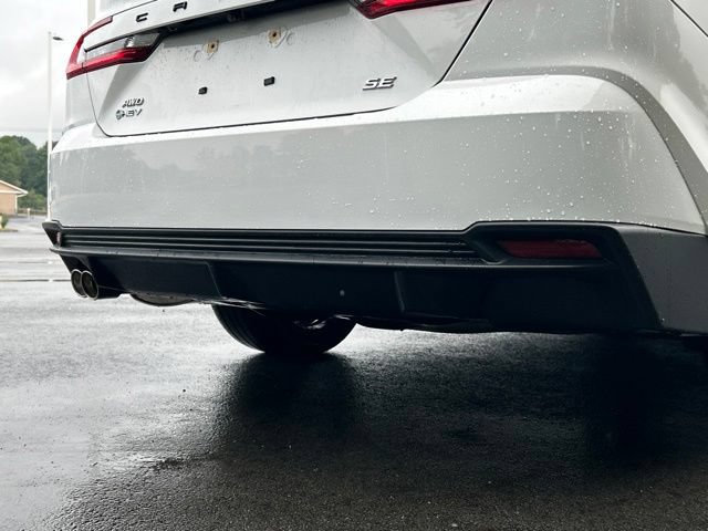 Used 2025 Toyota Camry SE AWD/4WD image 18