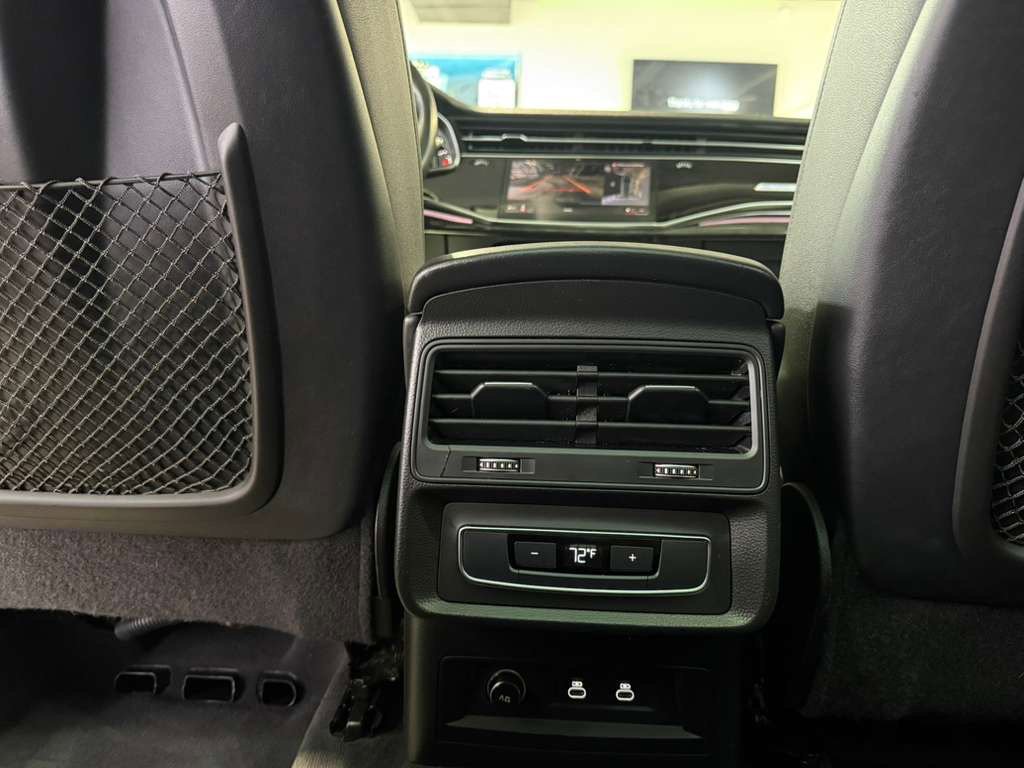 Used 2024 Audi Q7 Premium Plus image 26