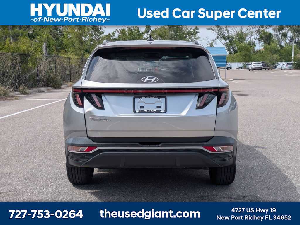 Used 2023 Hyundai Tucson SEL w/ Convenience Package FWD image 4