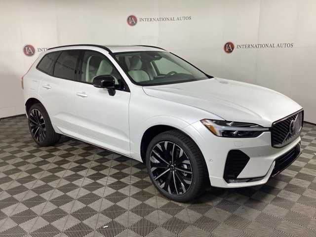 New 2026 Volvo XC60 B5 Ultra w/ Protection Package Premier image 4