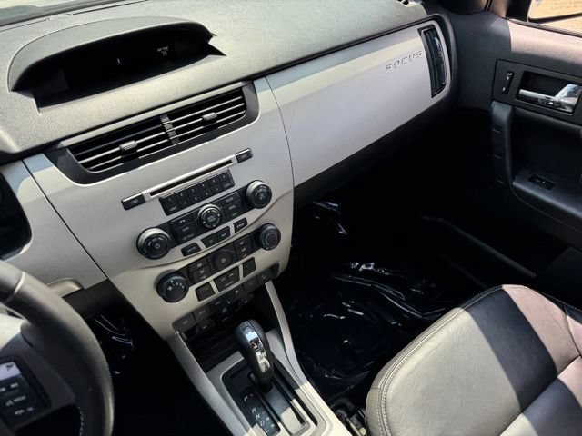 Used 2011 Ford Focus SEL FWD image 20
