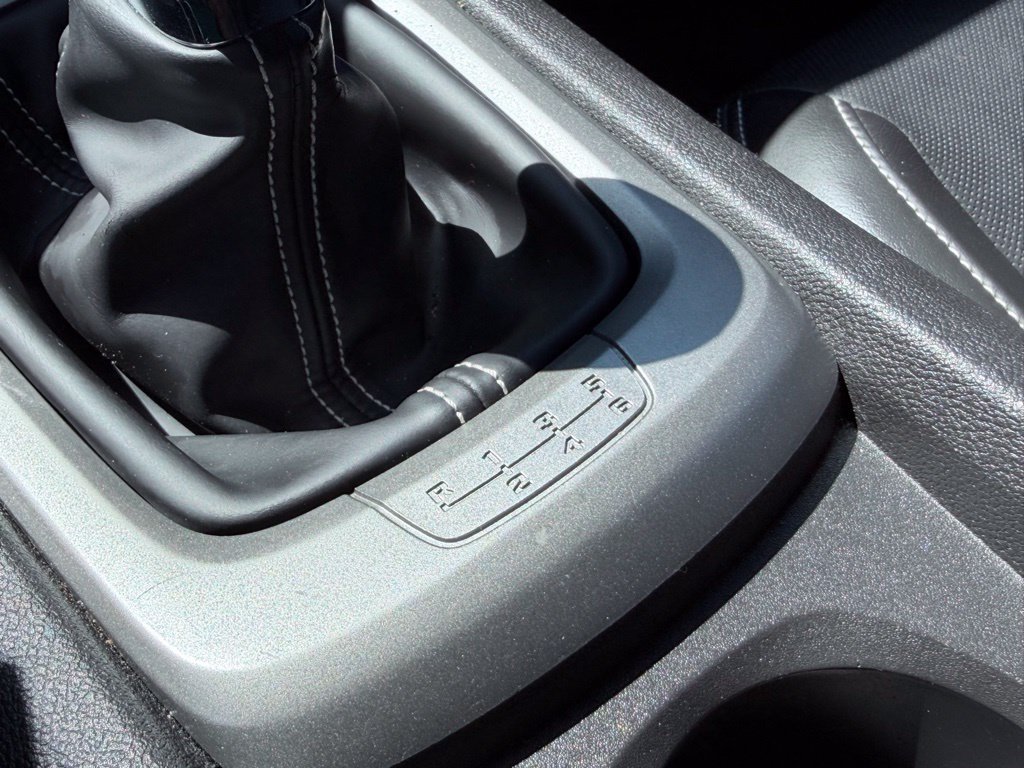 Used 2010 Chevrolet Camaro LT RWD image 9