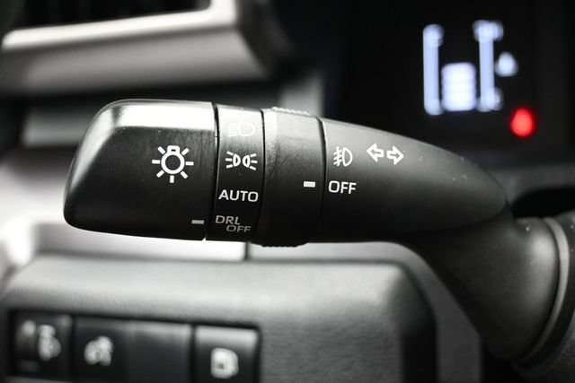 Used 2025 Toyota 4Runner SR5 AWD/4WD image 20