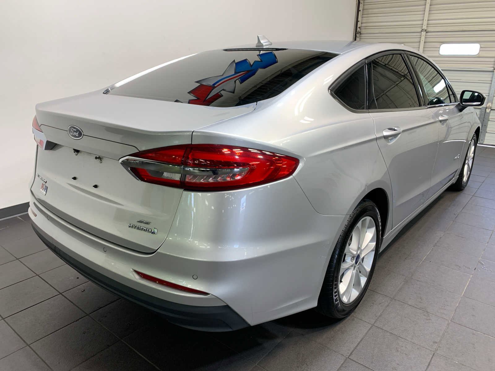 Used 2019 Ford Fusion SE FWD image 3