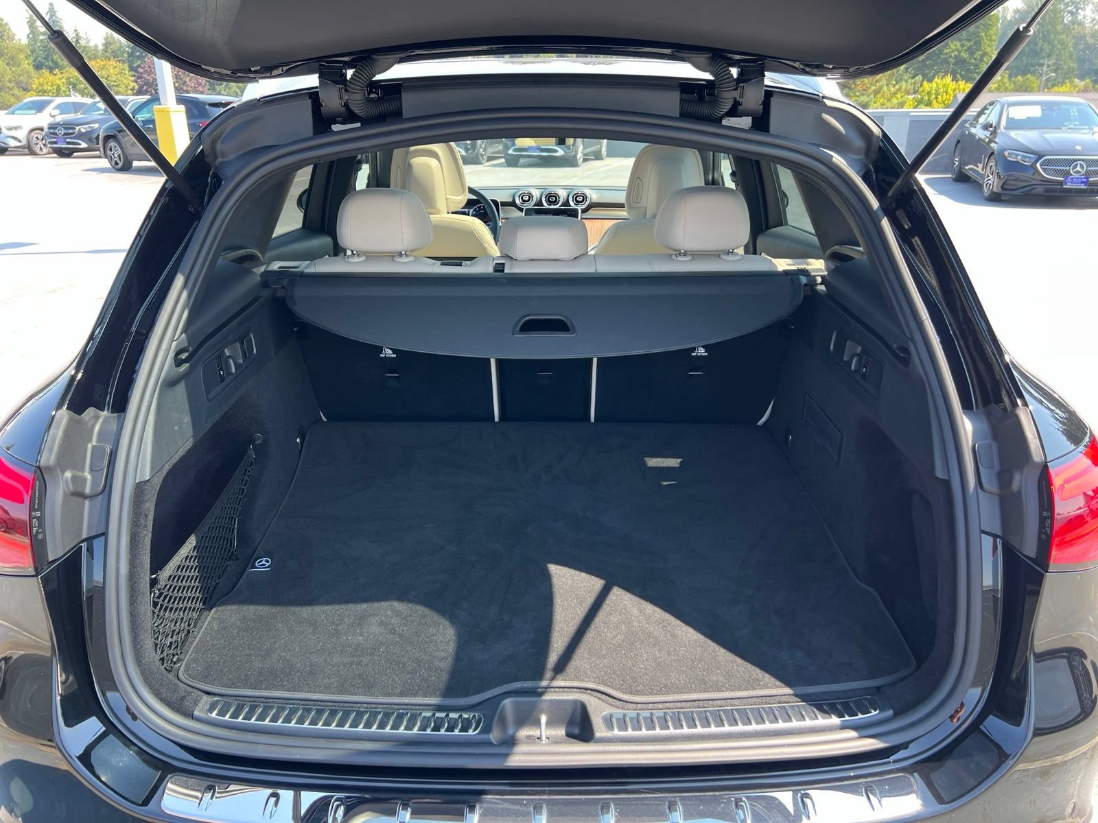 Used 2024 Mercedes-Benz GLA 250 4MATIC image 8