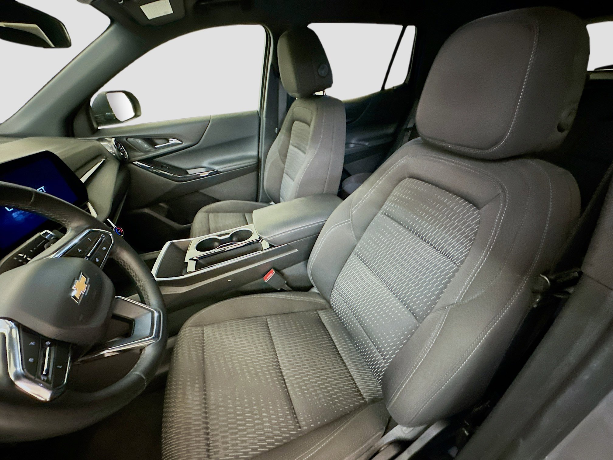 Used 2025 Chevrolet Equinox LT image 13