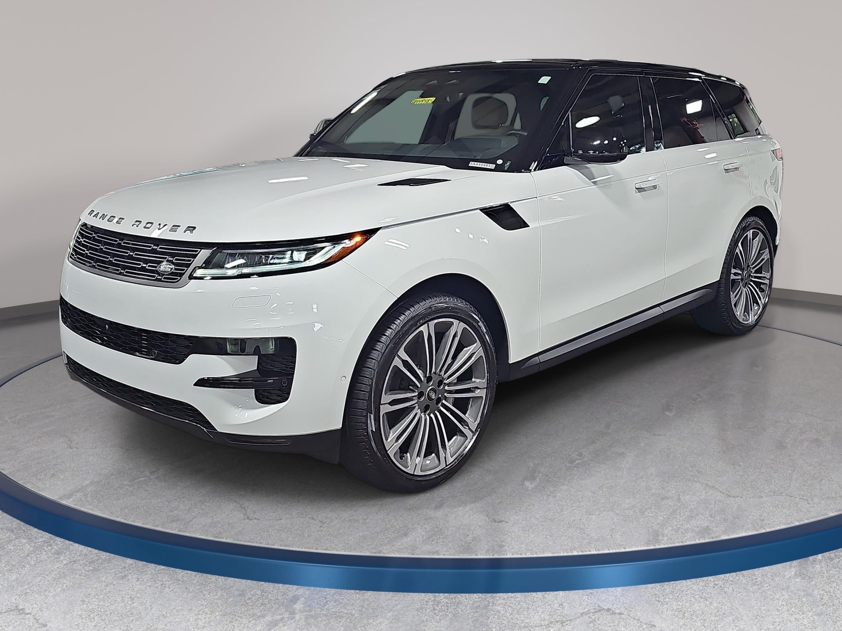 Used 2025 Land Rover Range Rover Sport SE
