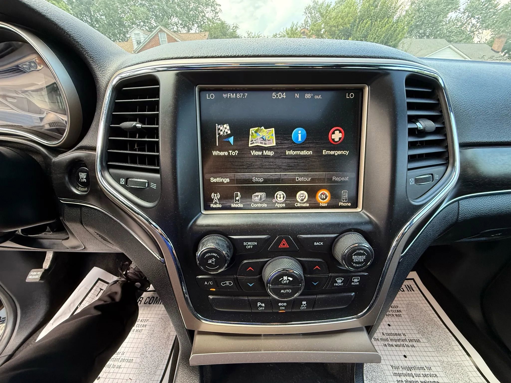 Used 2014 Jeep Grand Cherokee Limited AWD/4WD image 12