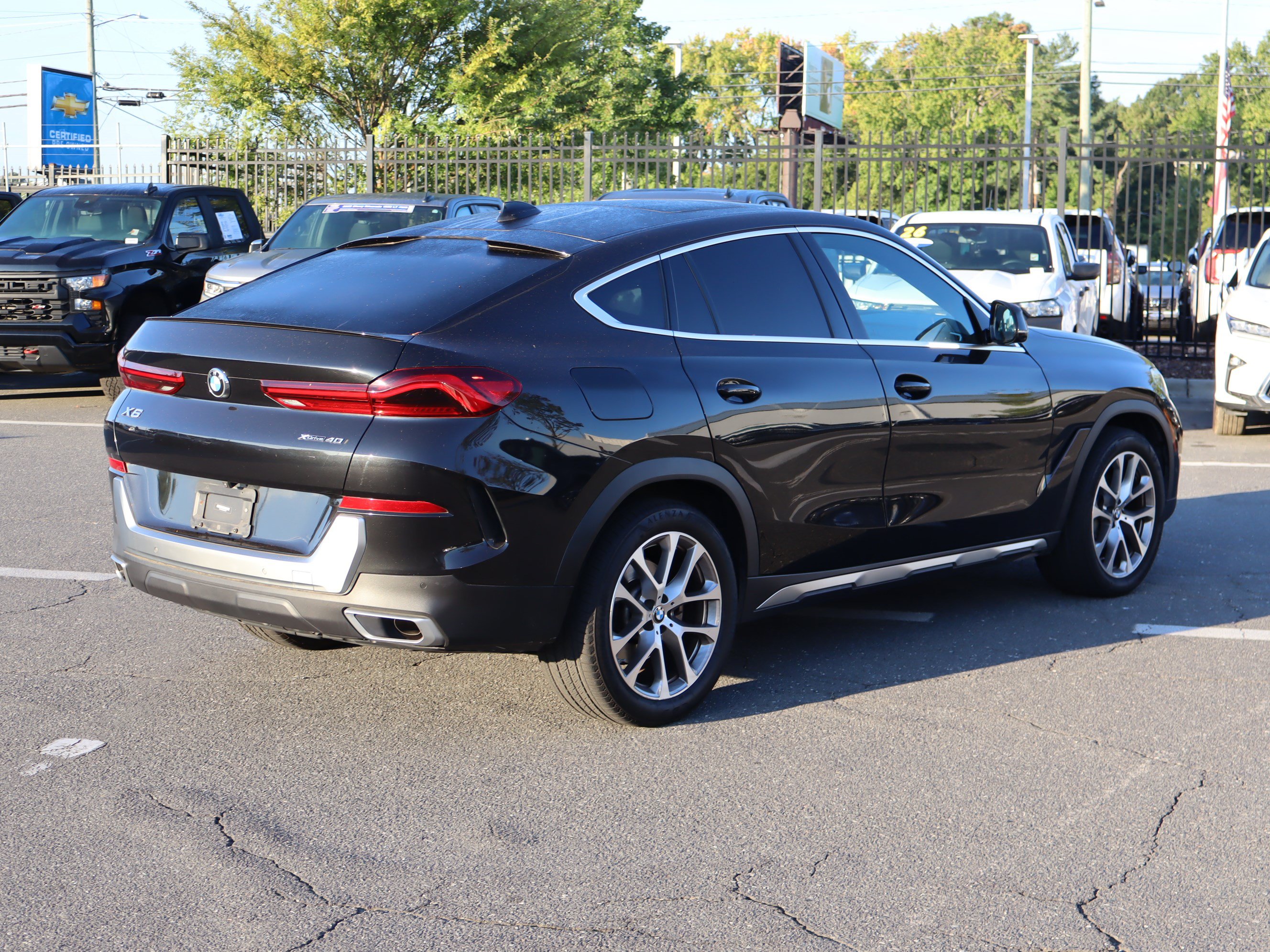 Used 2022 BMW X6 xDrive40i w/ Premium Package AWD/4WD image 21