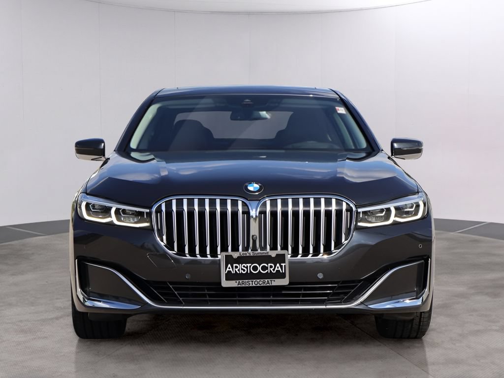 Used 2022 BMW 740i xDrive w/ Premium Package AWD/4WD image 2