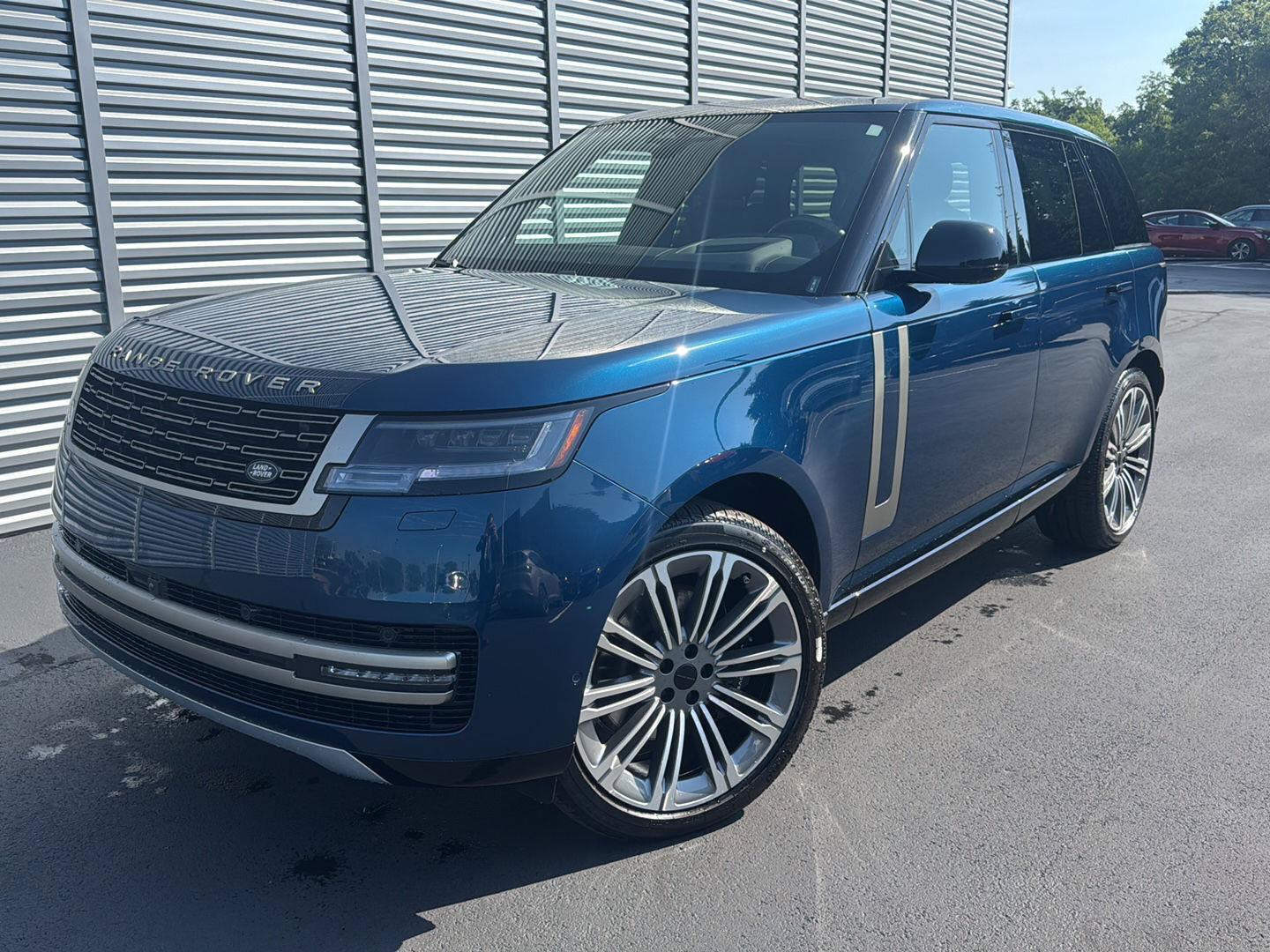New 2026 Land Rover Range Rover SE AWD/4WD image 1