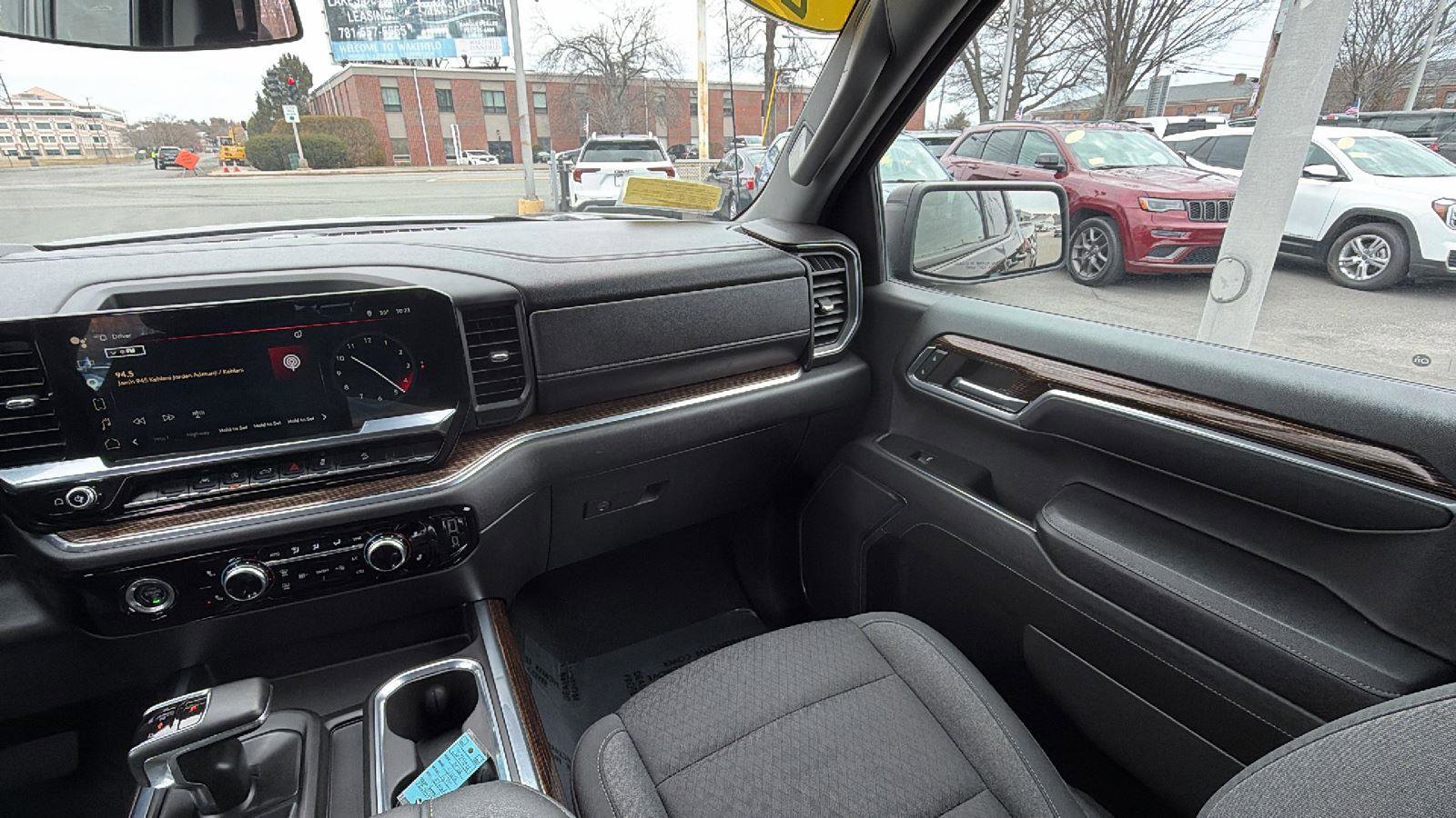 Used 2023 GMC Sierra 1500 Elevation image 35