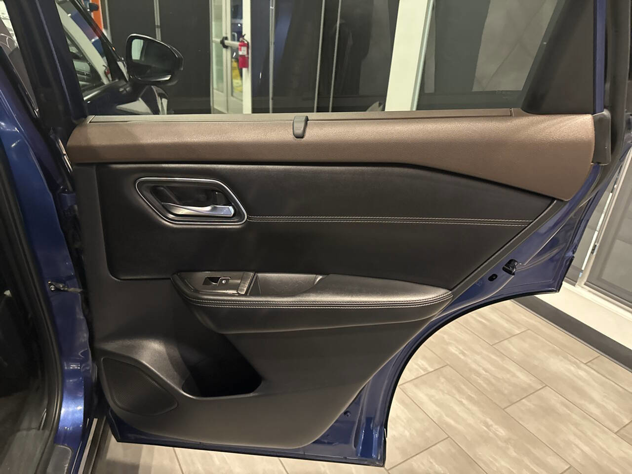 Used 2022 Nissan Rogue Platinum w/ Head-Up Display Package image 43