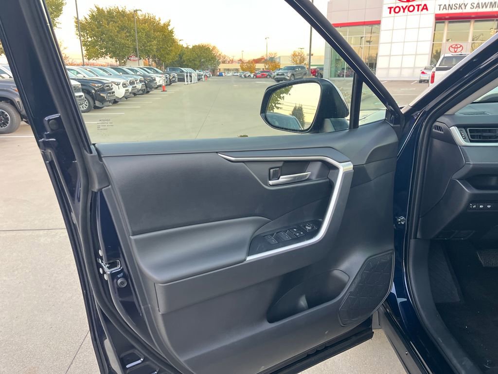 New 2025 Toyota RAV4 XLE image 11