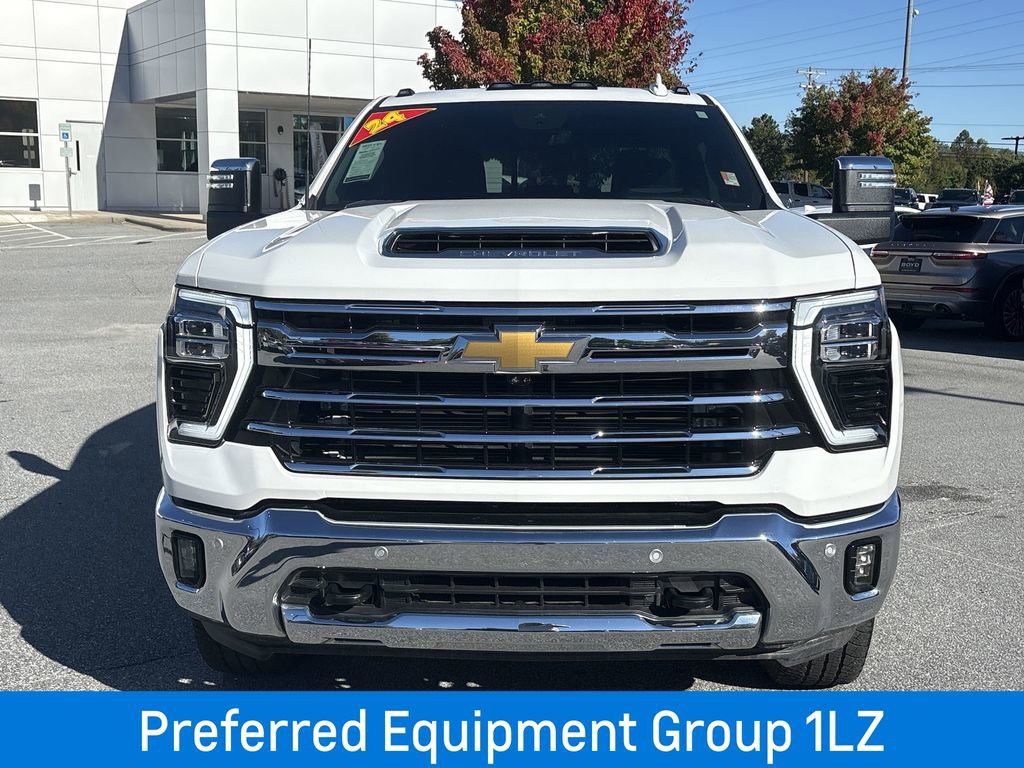 Certified 2024 Chevrolet Silverado 3500 LTZ w/ LTZ Premium Package image 5