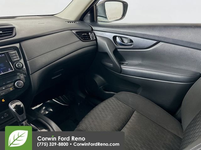 Used 2019 Nissan Rogue SV image 21