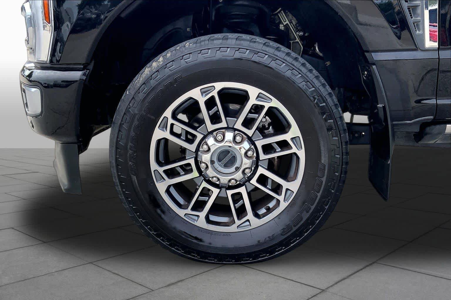 Used 2024 Ford F250 Limited AWD/4WD image 10