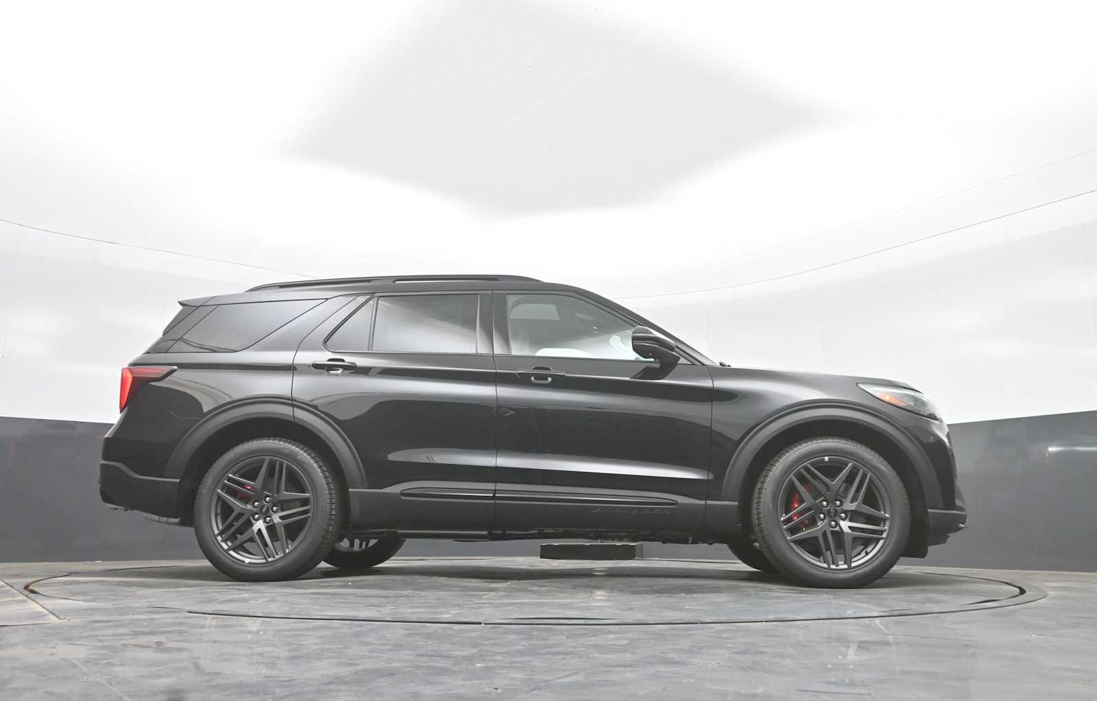 New 2026 Ford Explorer ST w/ Sun And Sound Package AWD/4WD image 36
