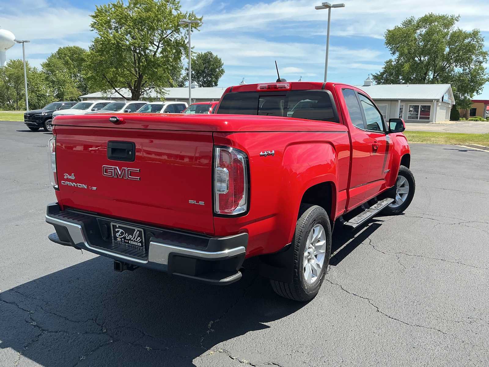 Used 2018 GMC Canyon SLE w/ SLE Convenience Package AWD/4WD image 4