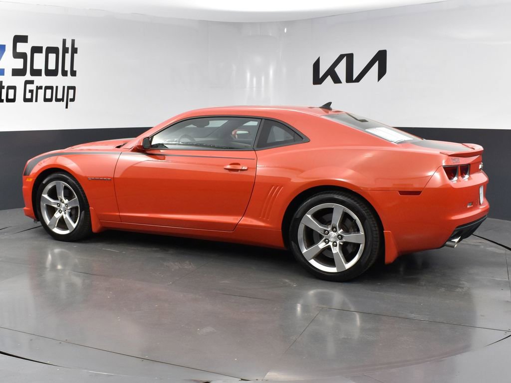 Used 2011 Chevrolet Camaro SS w/ RS Package RWD image 3