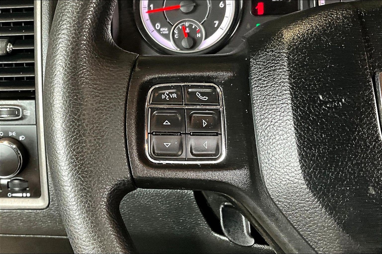 Used 2018 RAM 1500 Express RWD image 12