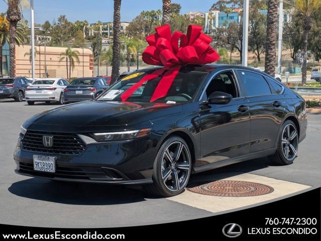 Used 2024 Honda Accord Sport image 1