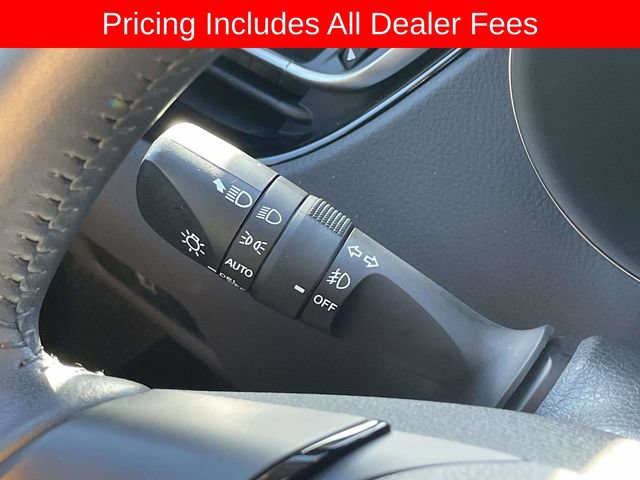 Used 2022 Toyota C-HR Limited FWD image 27