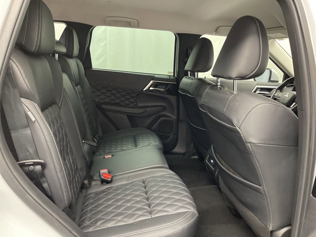 Used 2022 Mitsubishi Outlander SEL image 30