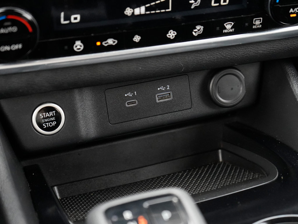 Used 2023 Nissan Rogue SV w/ SV Premium B Package image 17