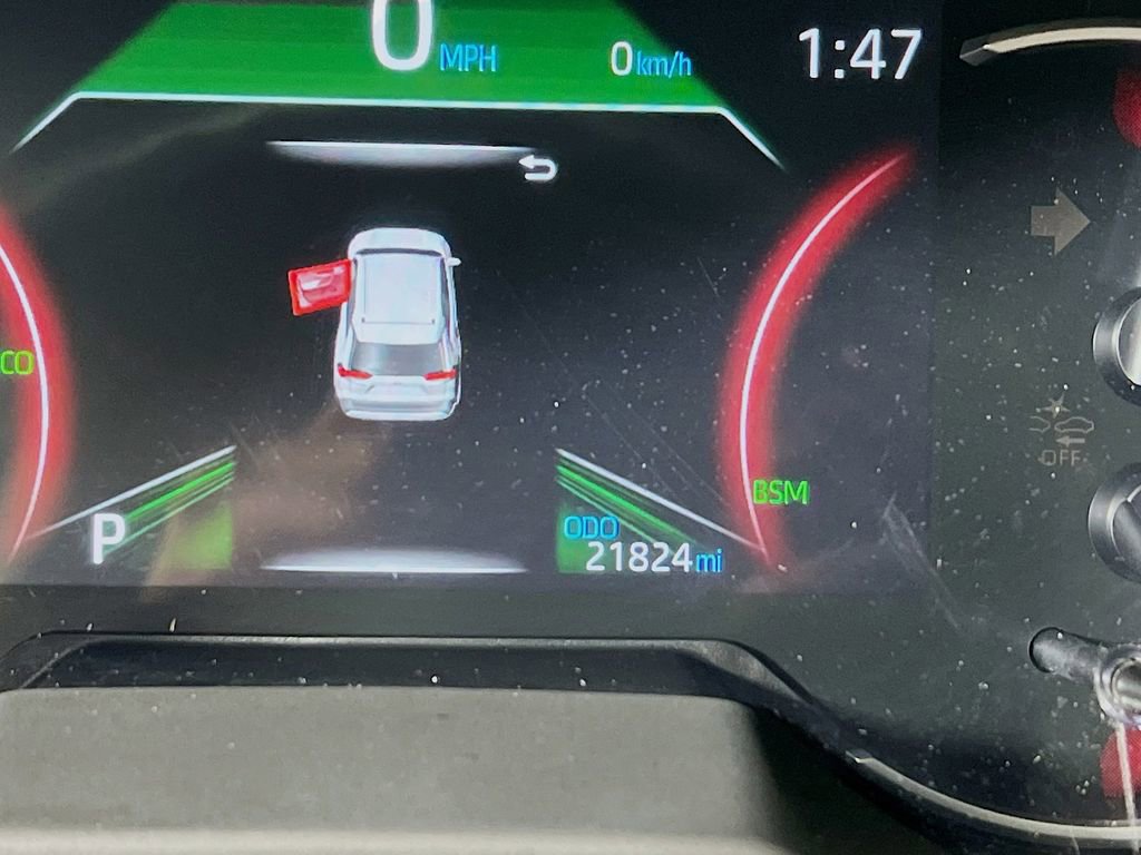 Certified 2025 Toyota RAV4 XLE AWD/4WD image 12