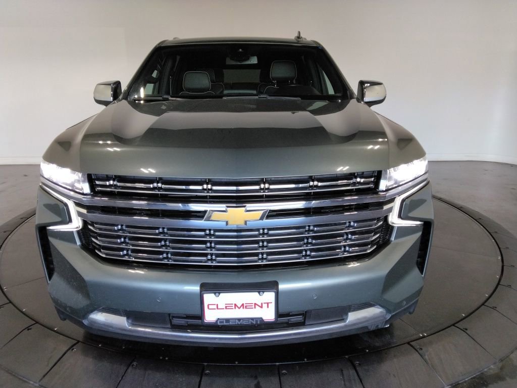 Used 2023 Chevrolet Suburban Premier image 3