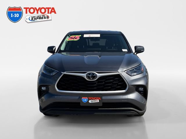 Certified 2025 Toyota Highlander LE image 8