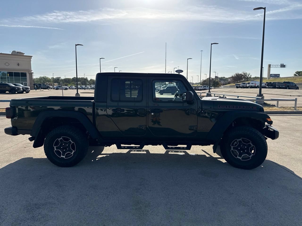 Used 2022 Jeep Gladiator Mojave w/ LED Lighting Group AWD/4WD image 16