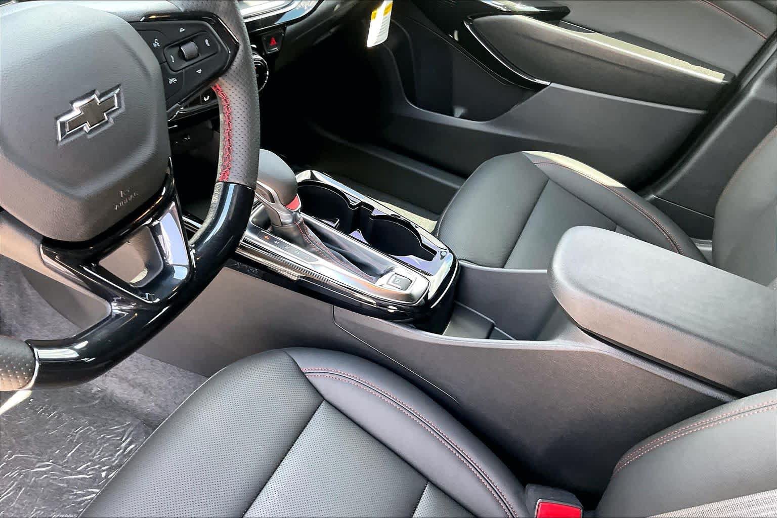 New 2026 Chevrolet Trax RS w/ Driver Confidence Package FWD image 8