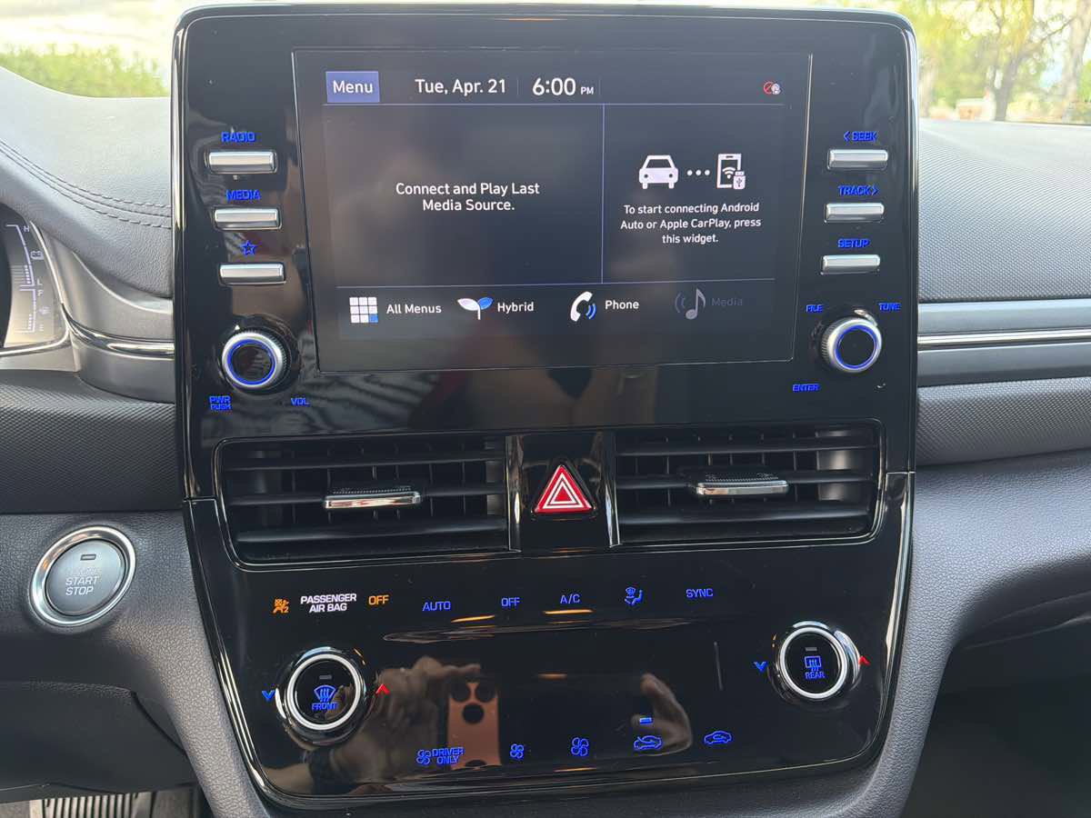 Used 2022 Hyundai Ioniq SE FWD image 50