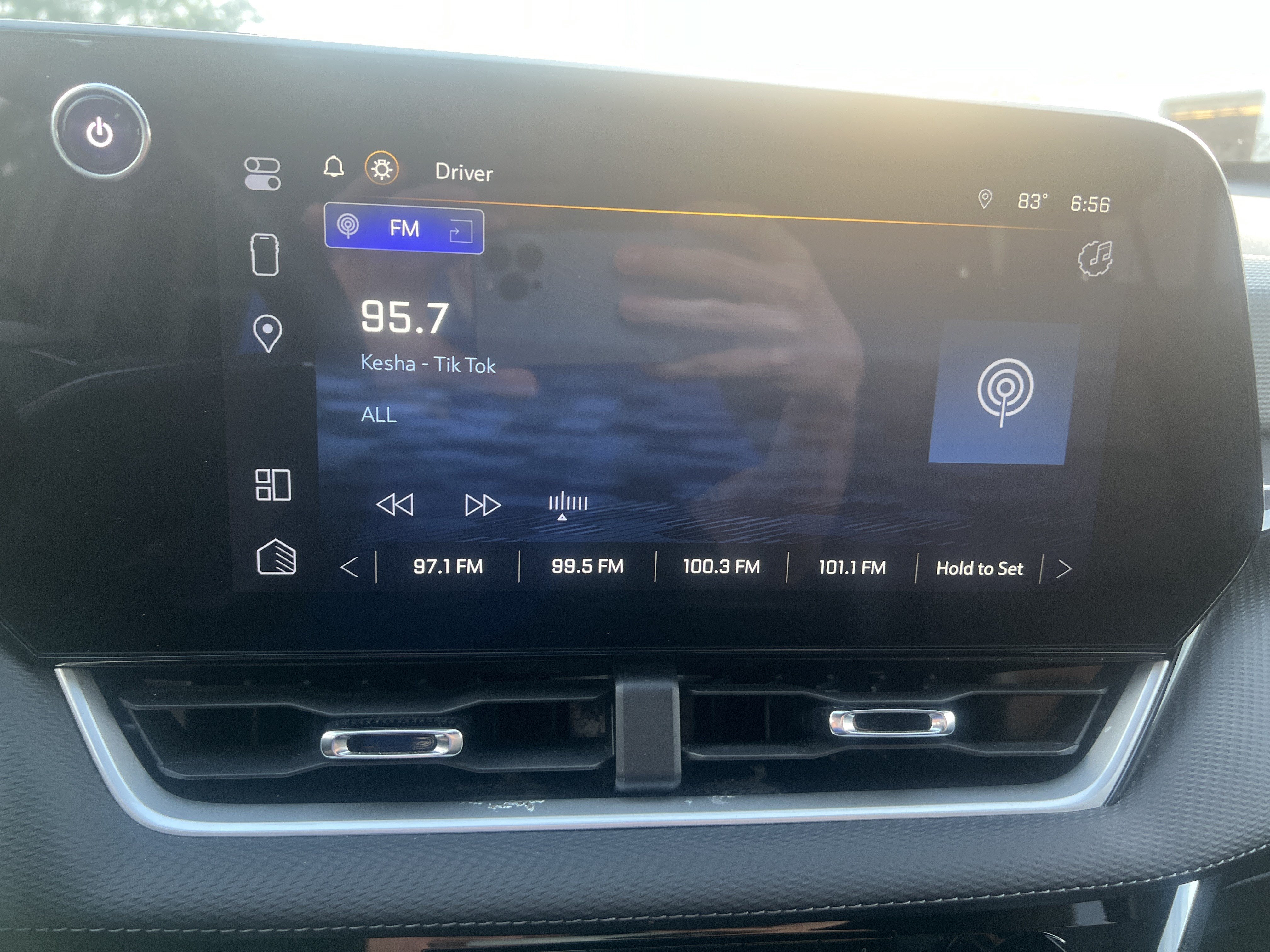 Used 2025 Chevrolet Equinox LT w/ Convenience Package II AWD/4WD image 25
