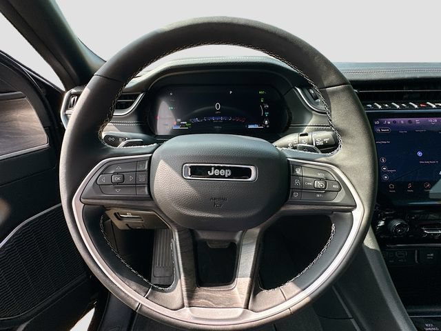 New 2025 Jeep Grand Cherokee Limited 4xe AWD/4WD image 12