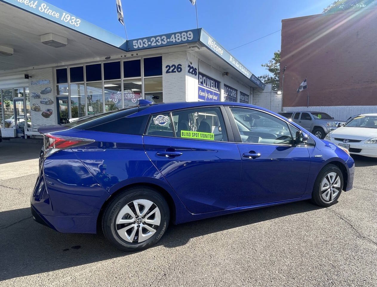 Used 2017 Toyota Prius Four Touring FWD image 8