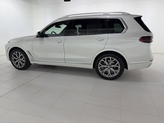 Certified 2024 BMW X7 xDrive40i image 2