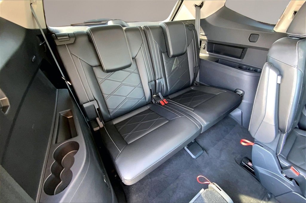 Used 2024 Volkswagen Atlas SE image 27